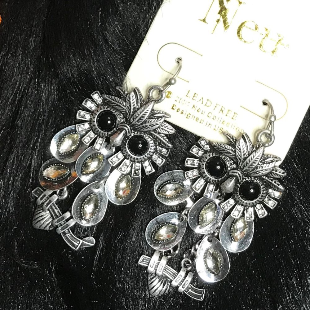 Boho Earrings Owl Silvertone Rhinestone Drops NWT - Picture 3 of 3